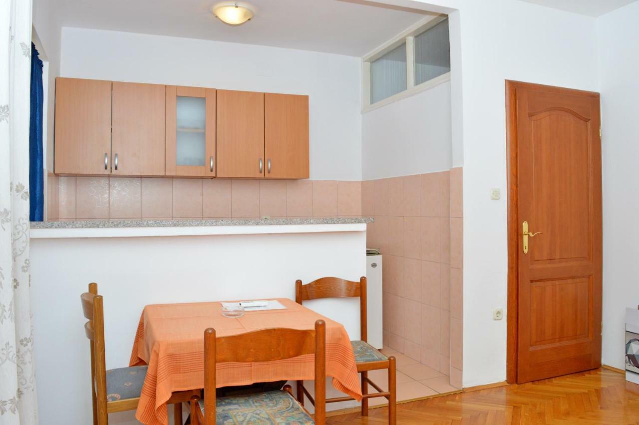 Apartmani Macak II Новаля Екстер'єр фото
