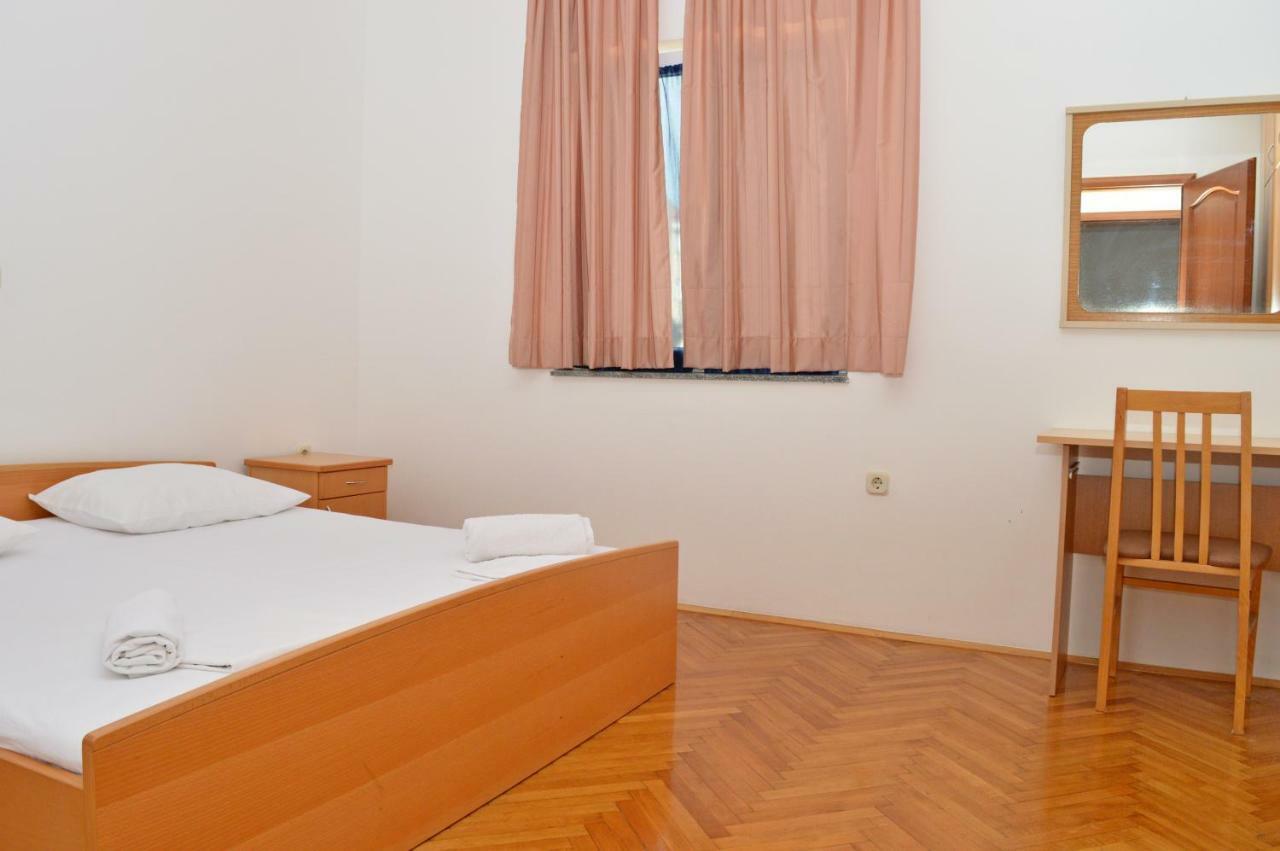 Apartmani Macak II Новаля Екстер'єр фото