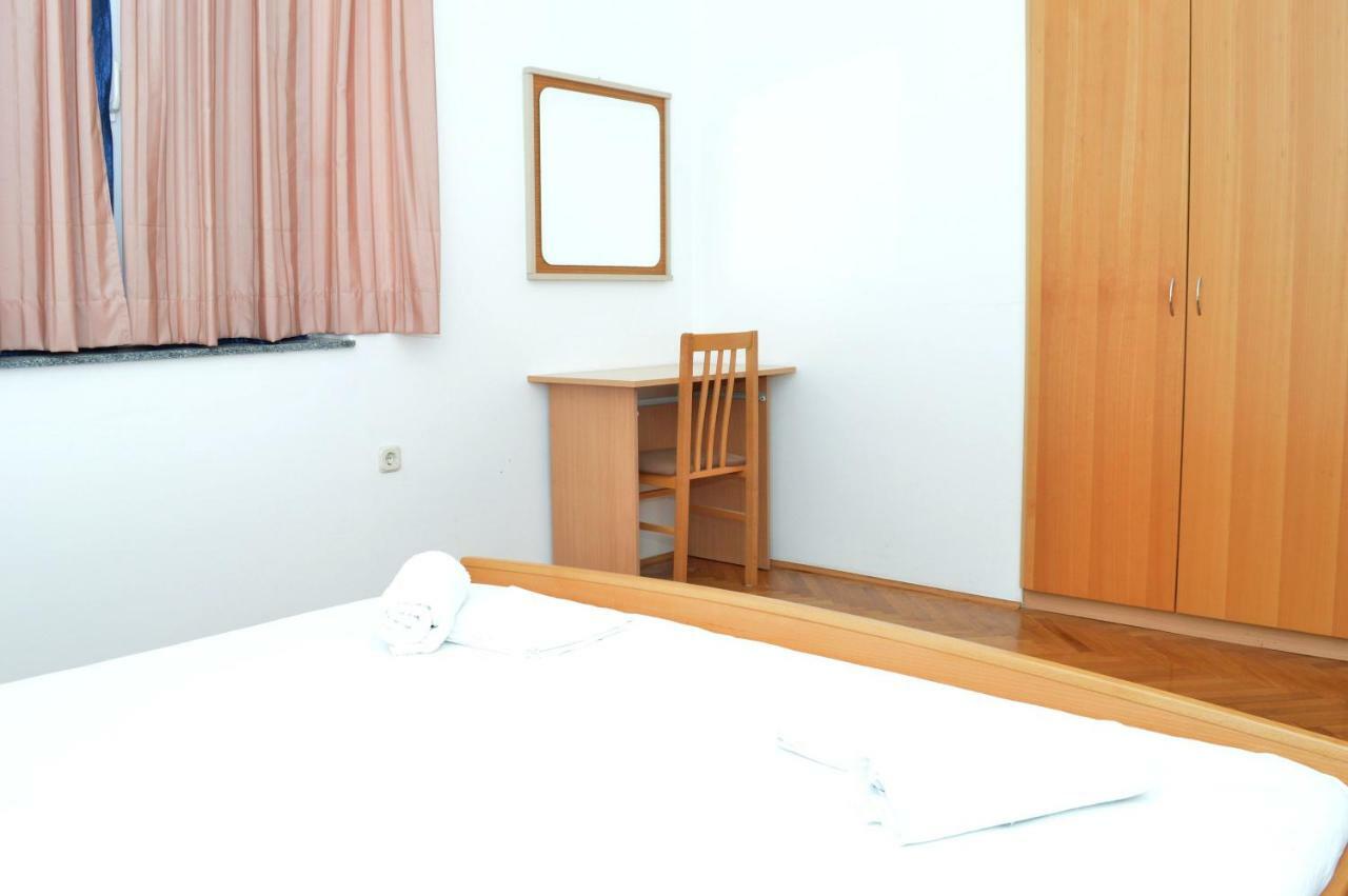Apartmani Macak II Новаля Екстер'єр фото